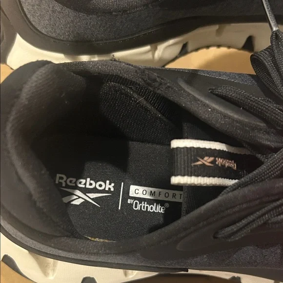 Reebok Womens Black and off White Athletic Shoes - Picture 2 of 11